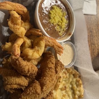 Stonington's Seafood - Fried shrimp and catfish w/red beans & rice and mac & cheese - Seafood Near Me - Orlando, Florida