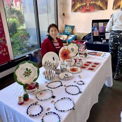 Brush it Off Seattle - Pop up shops with our creations