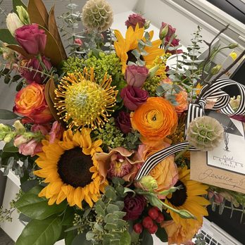 Brad Larsen Florals - Florists Near Me - Pasadena, California