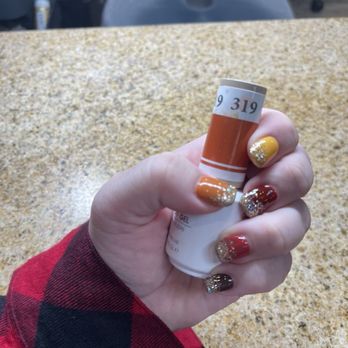 Awesome Nails - Acrylic Nails with Gel Nail polish - Nail Salons Near Me - Bullhead City, Arizona