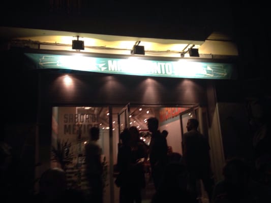 Mano De Santo by null