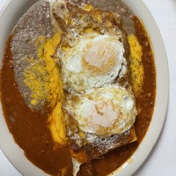 Brown Mug Cafe - Christmas Style Bean Enchilada Style with 2 eggs