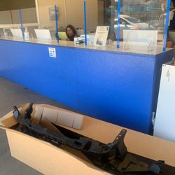 Global Auto Body Parts - Box with the return item where I left it...