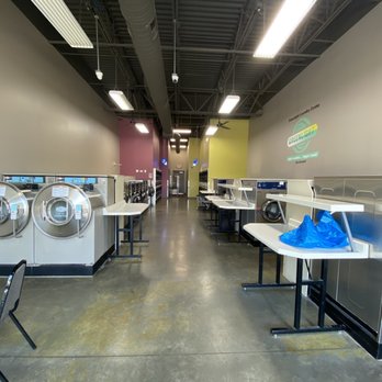 Greenlight Laundry Center - Laundry Services Near Me - Saint Louis, Missouri