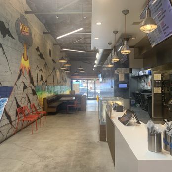 Kickin’ Fish and Chicken - Inside - Chicken Shop Near Me - Los Angeles, California Kickin’ Fish and Chicken - Inside - Chicken Shop Near Me - Los Angeles, California