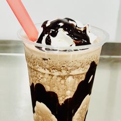 Seans Pop Shop - Mocha frappe