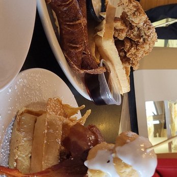 Maple Leaf Diner - Super delicious - American Near Me - Dallas, Texas Maple Leaf Diner - Super delicious - American Near Me - Dallas, Texas