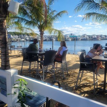 Bowleys On The Bay - New American Near Me - Middle River, Maryland