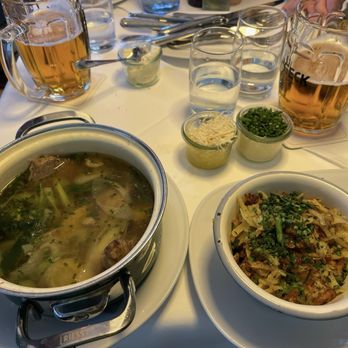 Lugeck - Boiled beef in a pot with horseradish - Austrian Near Me - Vienna, 9 Lugeck - Boiled beef in a pot with horseradish - Austrian Near Me - Vienna, 9