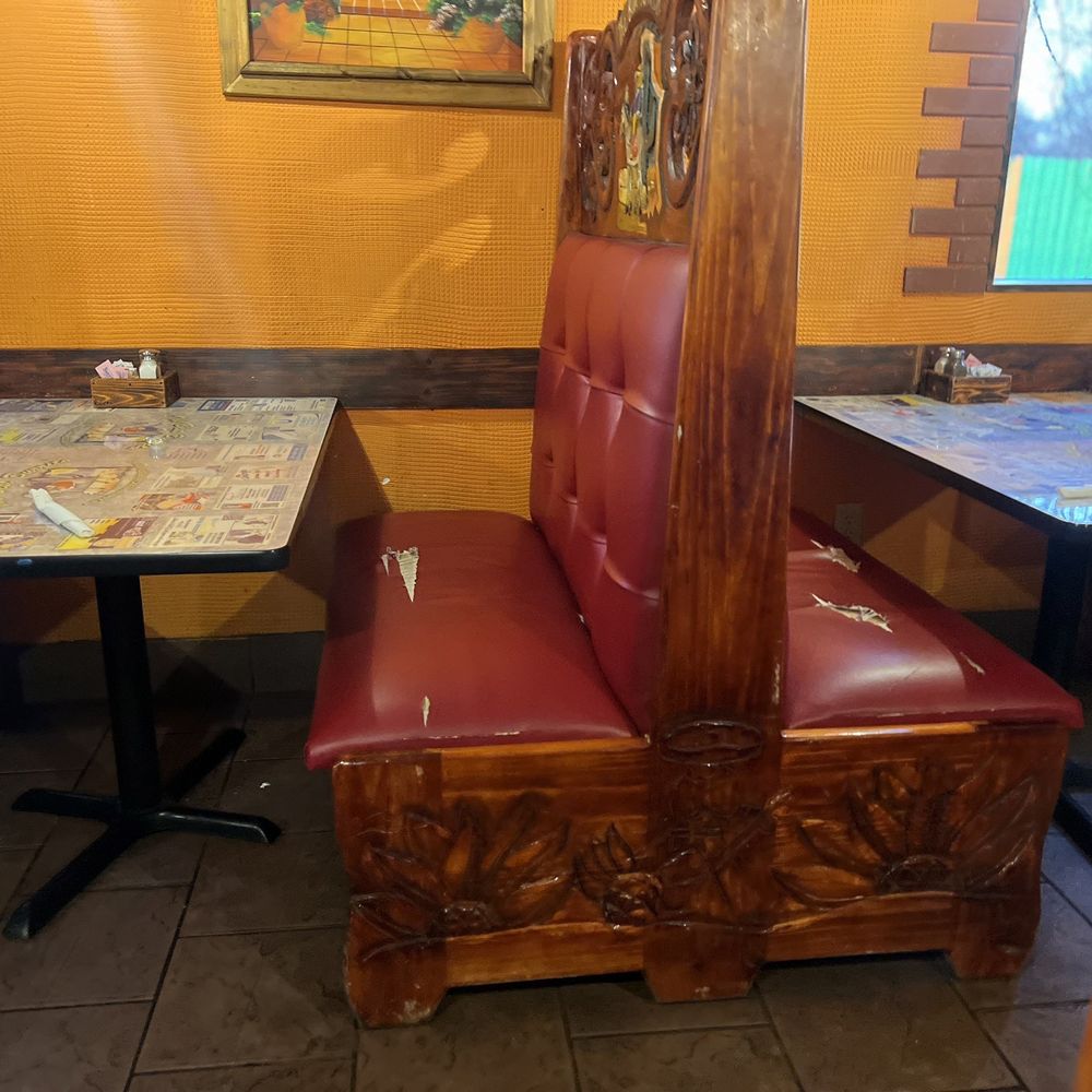 Best Burrito - Beat up booths. Need reupholstered. - Mexican Near Me - Harrisonville, Missouri Best Burrito - Beat up booths. Need reupholstered. - Mexican Near Me - Harrisonville, Missouri