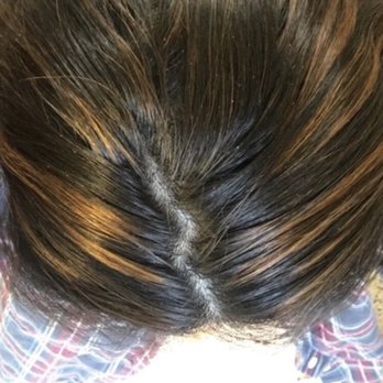 Lisa James - Wellesley - Streaky highlights - Hair Salons Near Me - Wellesley, Massachusetts Lisa James - Wellesley - Streaky highlights - Hair Salons Near Me - Wellesley, Massachusetts