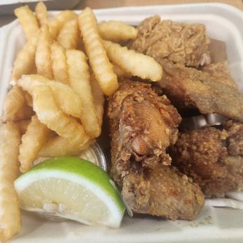 Pine Tree Cafe - Korean chicken and Fried ahi belly - Breakfast & Brunch Near Me - Kailua-Kona, Hawaii