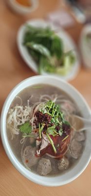 Pho Hong Thom by null