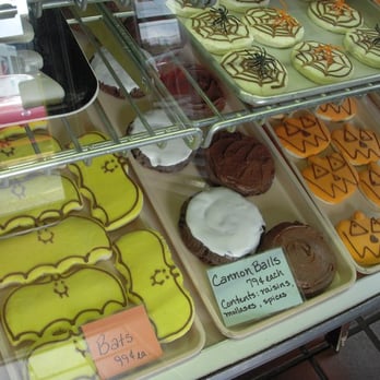 Boyden's Bakery - Donuts Near Me - Indianapolis, Indiana Boyden's Bakery - Donuts Near Me - Indianapolis, Indiana