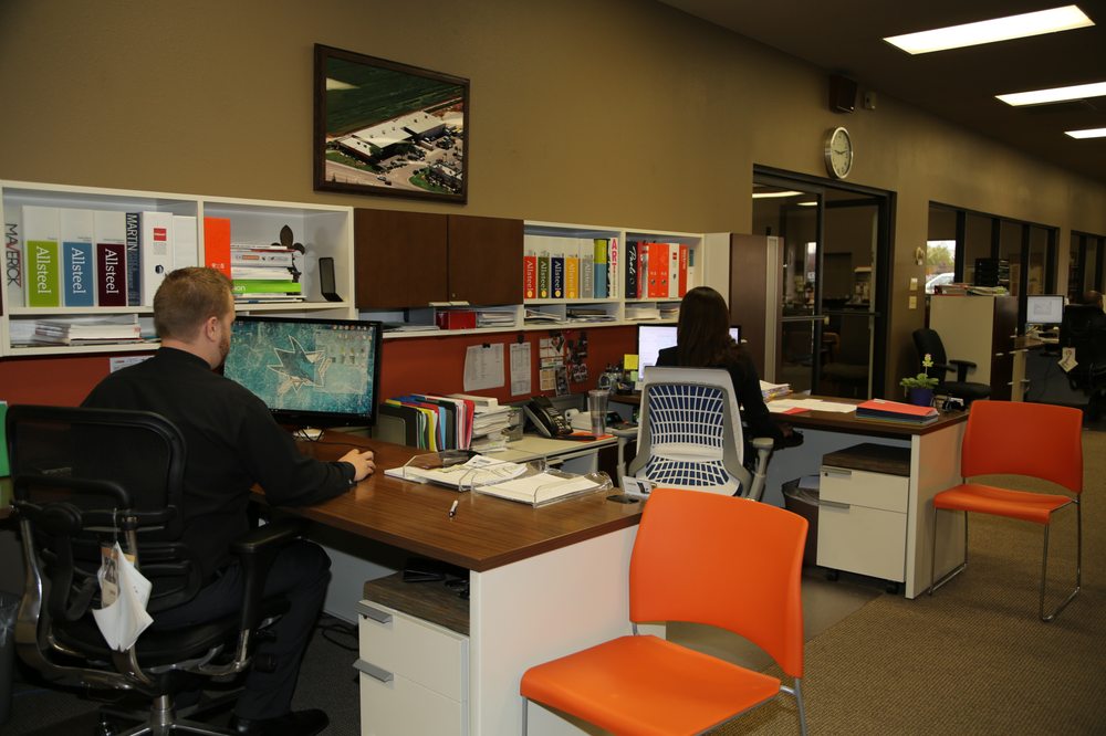 CAL Updated July 2024 16 Photos 615 N Plaza Dr, Visalia