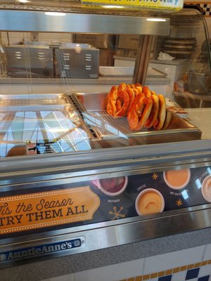 Auntie Anne's by null