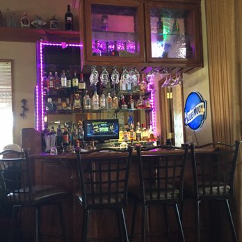 The Vineyard Restaurant - Little cute bar - Steakhouses Near Me - Lemoore, California The Vineyard Restaurant - Little cute bar - Steakhouses Near Me - Lemoore, California
