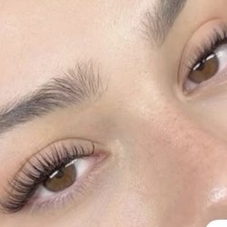 Wink & Polish Lounge - Example of what I wanted classic natural lash sent in open eye.