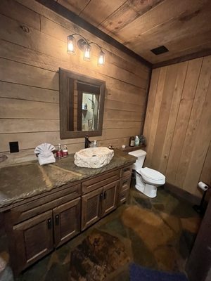 MOUNTAIN LIFE CABIN CLEANING - Updated January 2025 - 25 Photos - Blue