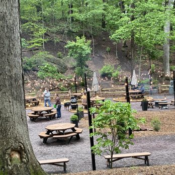 The Pretzel Hut - Outside seating - Ice Cream & Frozen Yogurt Near Me - Newmanstown, Pennsylvania