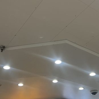 In-N-Out Burger - Flies on ceiling - Burgers Near Me - Lebec, California