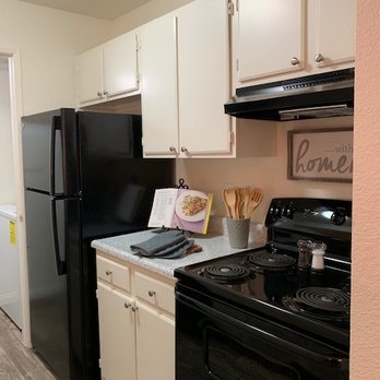 sunrise springs 23 photos apartments 4455 e twain ave las vegas nv phone number