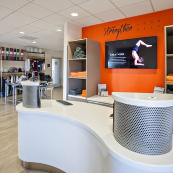 YogaSix Solana Beach - Check-in at the front desk - Yoga Near Me - Solana Beach, California YogaSix Solana Beach - Check-in at the front desk - Yoga Near Me - Solana Beach, California