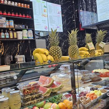 Farm Fresh Deli - Smoothies - Juice Bars & Smoothies Near Me - Brooklyn, New York Farm Fresh Deli - Smoothies - Juice Bars & Smoothies Near Me - Brooklyn, New York