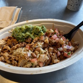 Chipotle Mexican Grill - Chicken bowl. You don't get much. - Mexican Near Me - Fort Lauderdale, Florida Chipotle Mexican Grill - Chicken bowl. You don't get much. - Mexican Near Me - Fort Lauderdale, Florida
