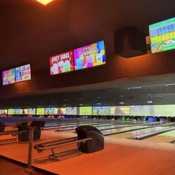 AMF Mt. Lebanon Lanes - Bowling lanes