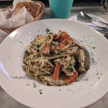 Sotto Mare - linguine with crab - Seafood Near Me - San Francisco, California Sotto Mare - linguine with crab - Seafood Near Me - San Francisco, California