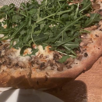 Saranello's - Veggie pizza - Italian Near Me - Wheeling, Illinois Saranello's - Veggie pizza - Italian Near Me - Wheeling, Illinois