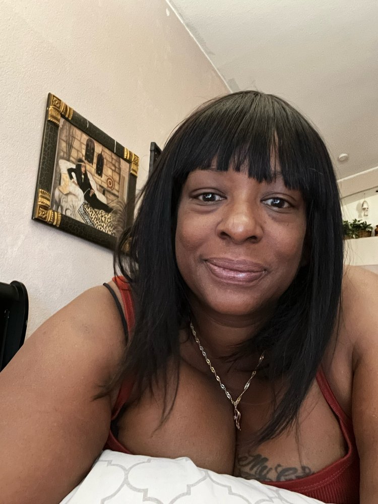 Salena Cares - childcare center in Avondale, AZ