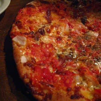 Santarpio's Pizza - Large pie with Italian Cheese, Mushrooms, Onions, Peppers & Anchovies - Pizza Near Me - Boston, Massachusetts