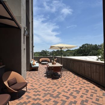 Hotel Magdalena - Terrace Suite patio - Hotels Near Me - Austin, Texas