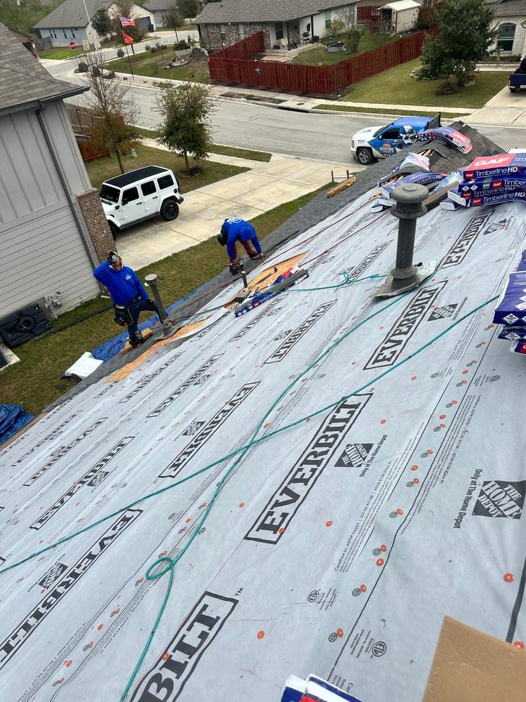 Slide of Salvador Roofing Service