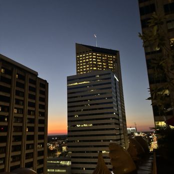 Intercontinental - Stunning sky from the rooftop bar. - Hotels Near Me - Indianapolis, Indiana
