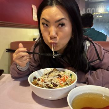 Applewood Vietnamese Restaurant - Ada and Steak with Rice noodle - Vietnamese Near Me - Golden, Colorado