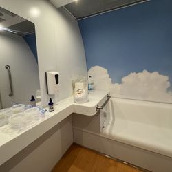 Compton Courthouse - Inside the pod