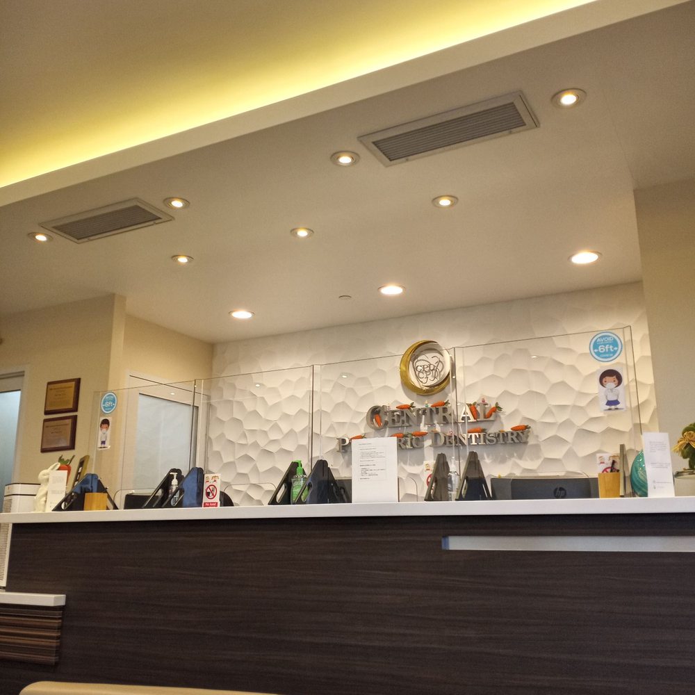 Central Pediatric Dentistry - Front counter - Pediatric Dentists Near Me - Brooklyn, New York Central Pediatric Dentistry - Front counter - Pediatric Dentists Near Me - Brooklyn, New York