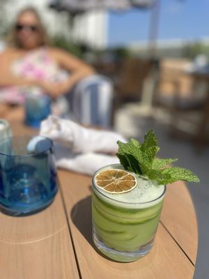 L'Ermitage Beverly Hills by null