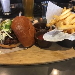 Q39 South - Burnt End Burger