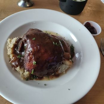Hofbräuhaus Buffalo - Pork on mashed potatoes - Beer Gardens Near Me - Buffalo, New York