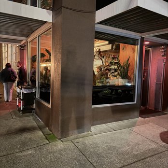 Eem - Cocktail Bars Near Me - Portland, Oregon Eem - Cocktail Bars Near Me - Portland, Oregon