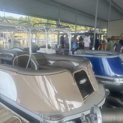 Degray Lake Resort St Park Visitor Center - Pontoons