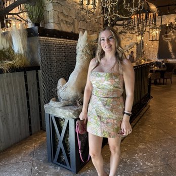Wolf by Vanderpump at Caesars Republic Lake Tahoe - Date 10/10 - American Near Me - Stateline, Nevada