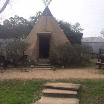 Geronimo Creek Retreat - Standing on pier - Vacation Rentals Near Me - Seguin, Texas Geronimo Creek Retreat - Standing on pier - Vacation Rentals Near Me - Seguin, Texas