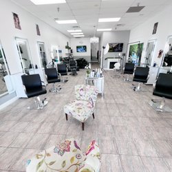 Marianna Hair Salon