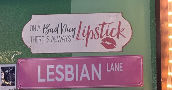 The Lipstick Lounge by null