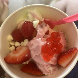 Yogli Mogli - Strawberry Yogurt